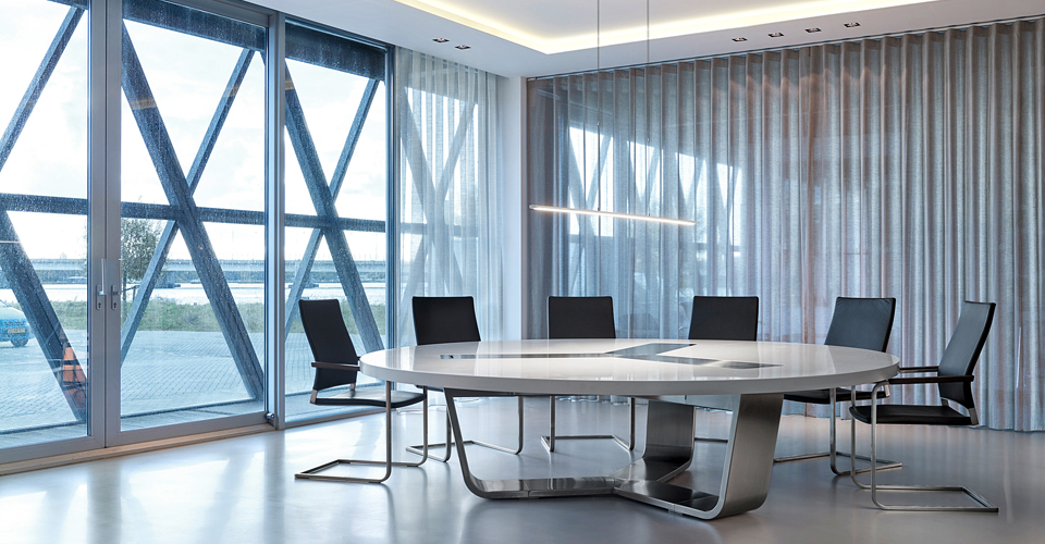 Thonet, Conferencing Thonet, Conferencing